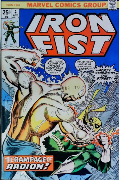 IRON FIST (1975) #4 - Marvel - lecubeacomics.com Couverture de IRON FIST (1975) #4 - par Gil Kane - lecubeacomics.com