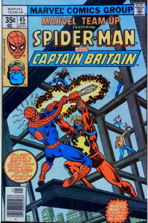 Couverture de MARVEL TEAM-UP (1972) #65 - 1ST US APP. OF CAPTAIN BRITAIN - par John Byrne - lecubeacomics.com